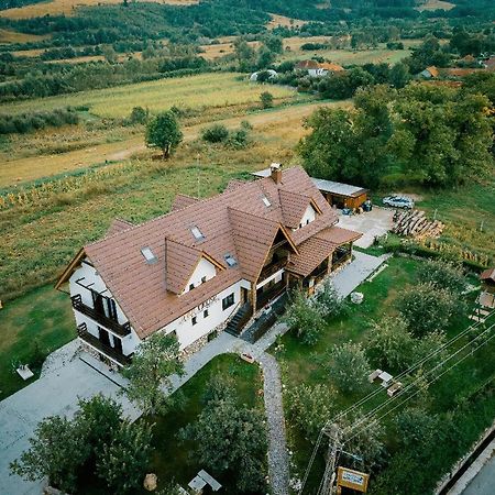 Nut House Retezat Hotel Nucsoara  Ngoại thất bức ảnh