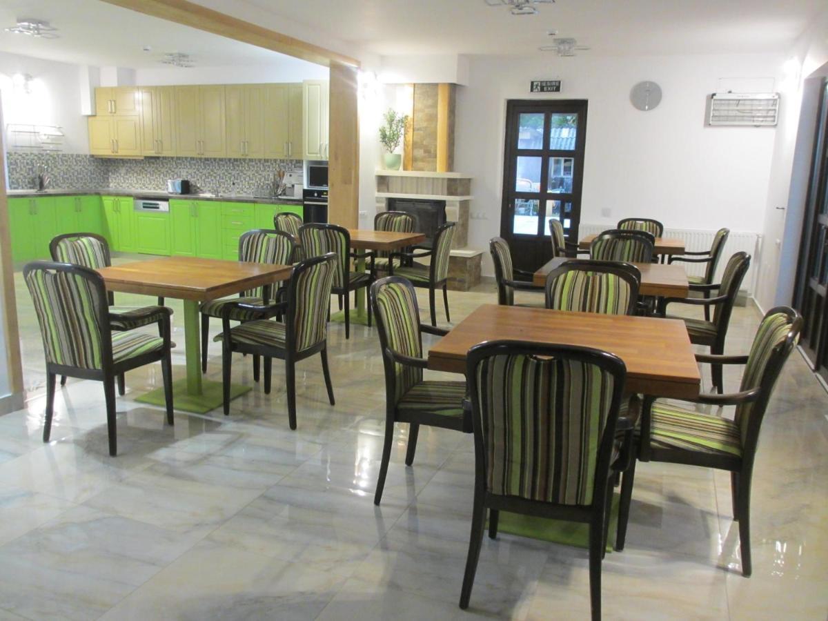 Nut House Retezat Hotel Nucsoara  Ngoại thất bức ảnh