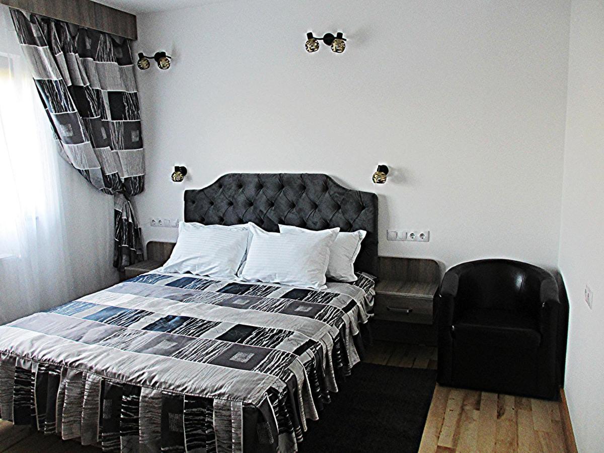 Nut House Retezat Hotel Nucsoara  Ngoại thất bức ảnh